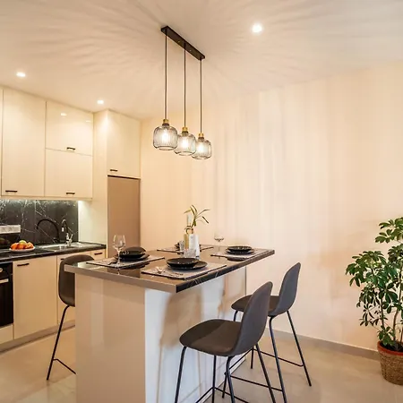 Kogevinas Hill Luxurious