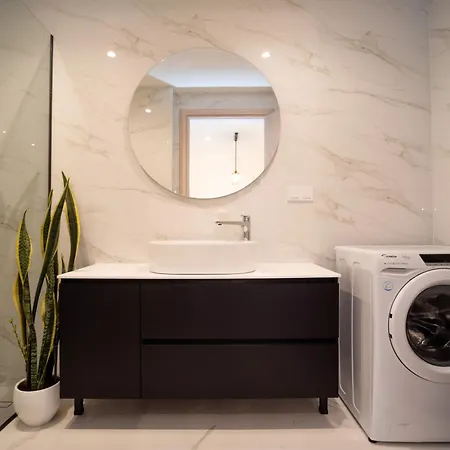 K-Hill Suites Apartament *