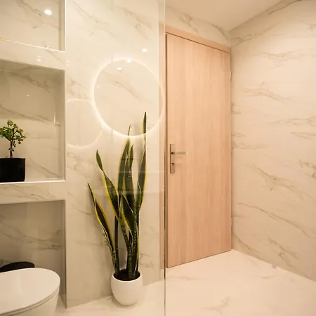 K-Hill Suites Apartment