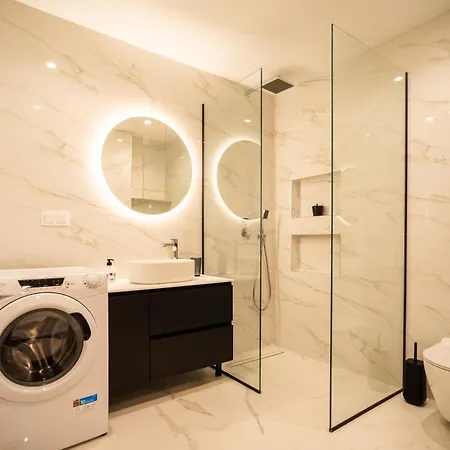 K-Hill Suites Apartment