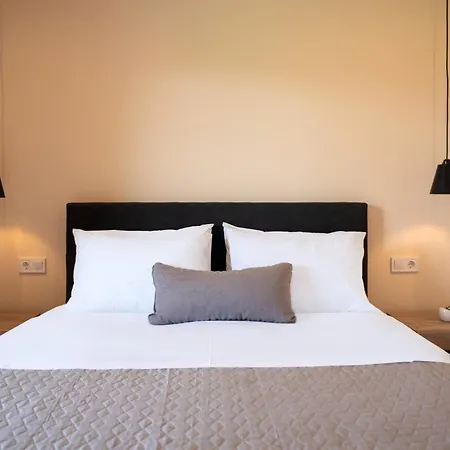 K-Hill Suites Apartment *