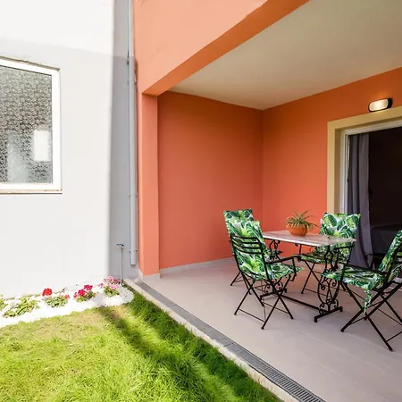 Kogevinas Hill Luxurious Alepou